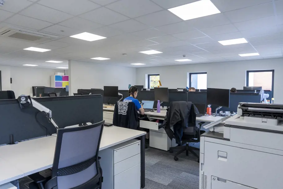 LEISURE EMPIRE FIGHTING CHANCE Bristol Sep25dsc05540